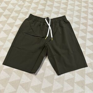 NWOT olivers apparel all over shorts 9.5” military olive green